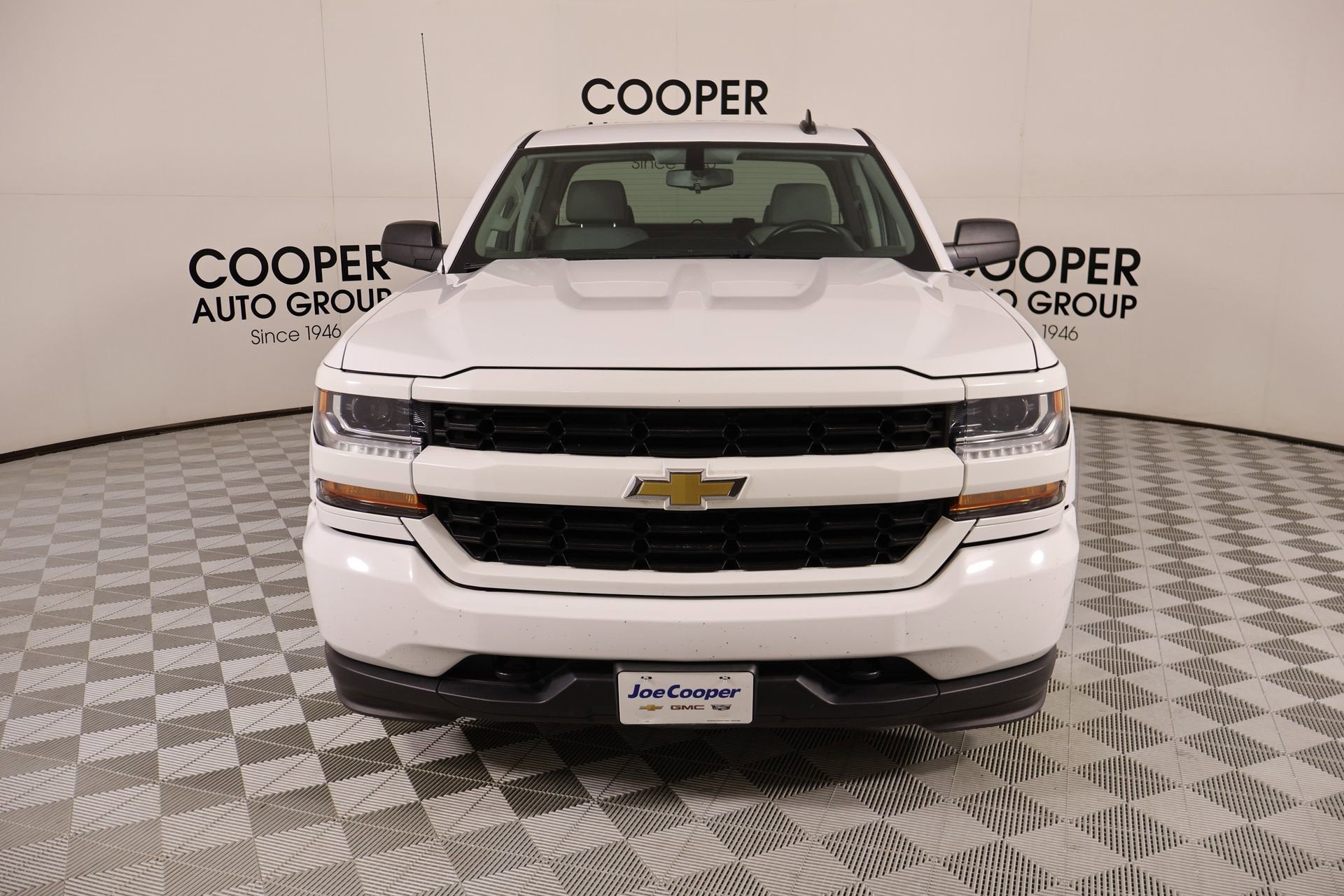 2018 Chevrolet Silverado 1500 Custom