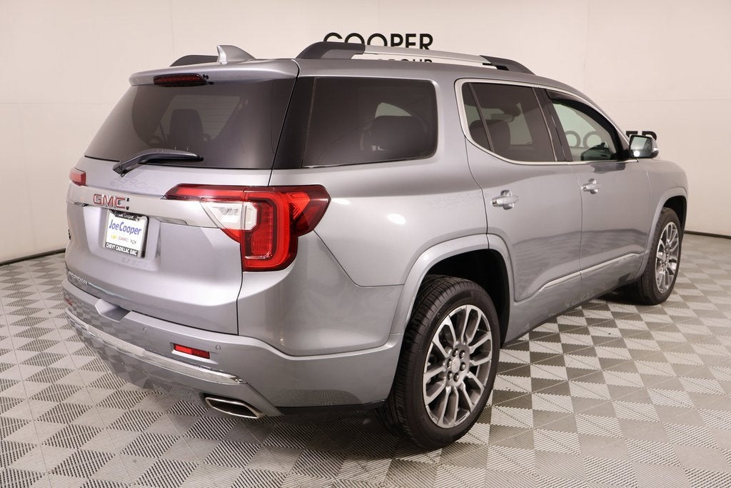 2023 GMC Acadia Denali