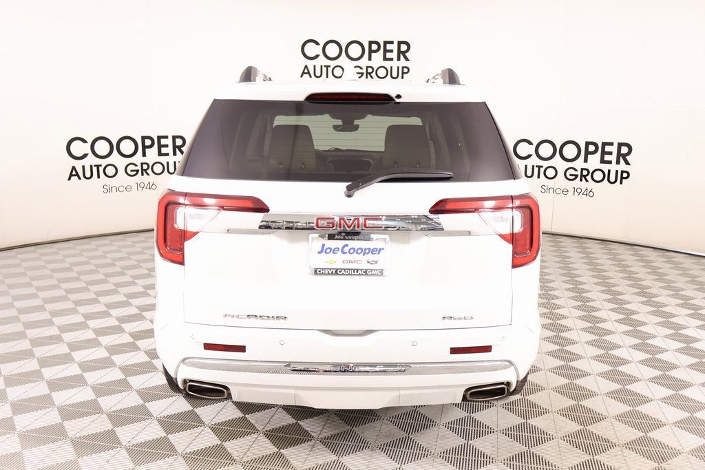 2023 GMC Acadia Denali