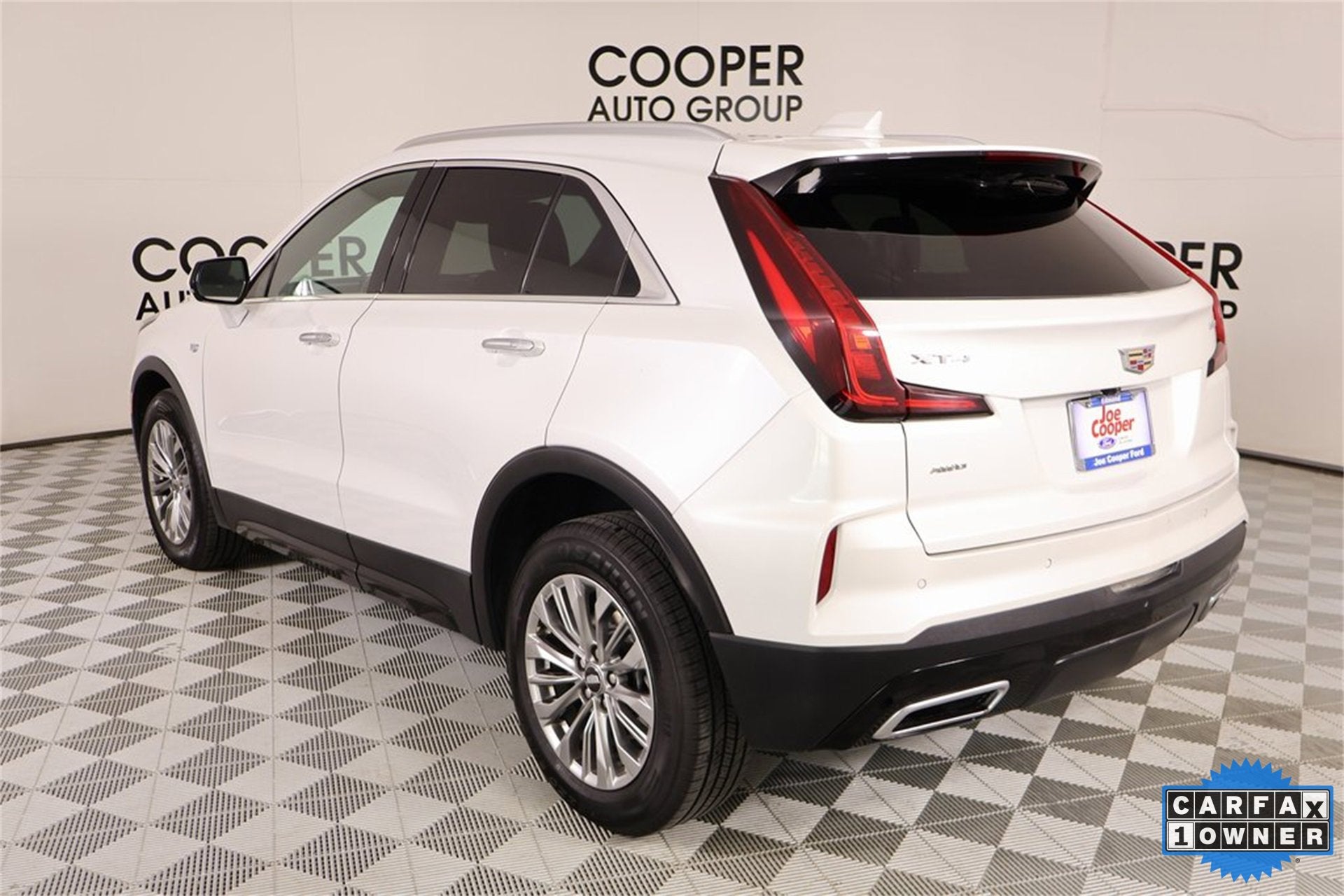 2024 Cadillac XT4 Premium Luxury