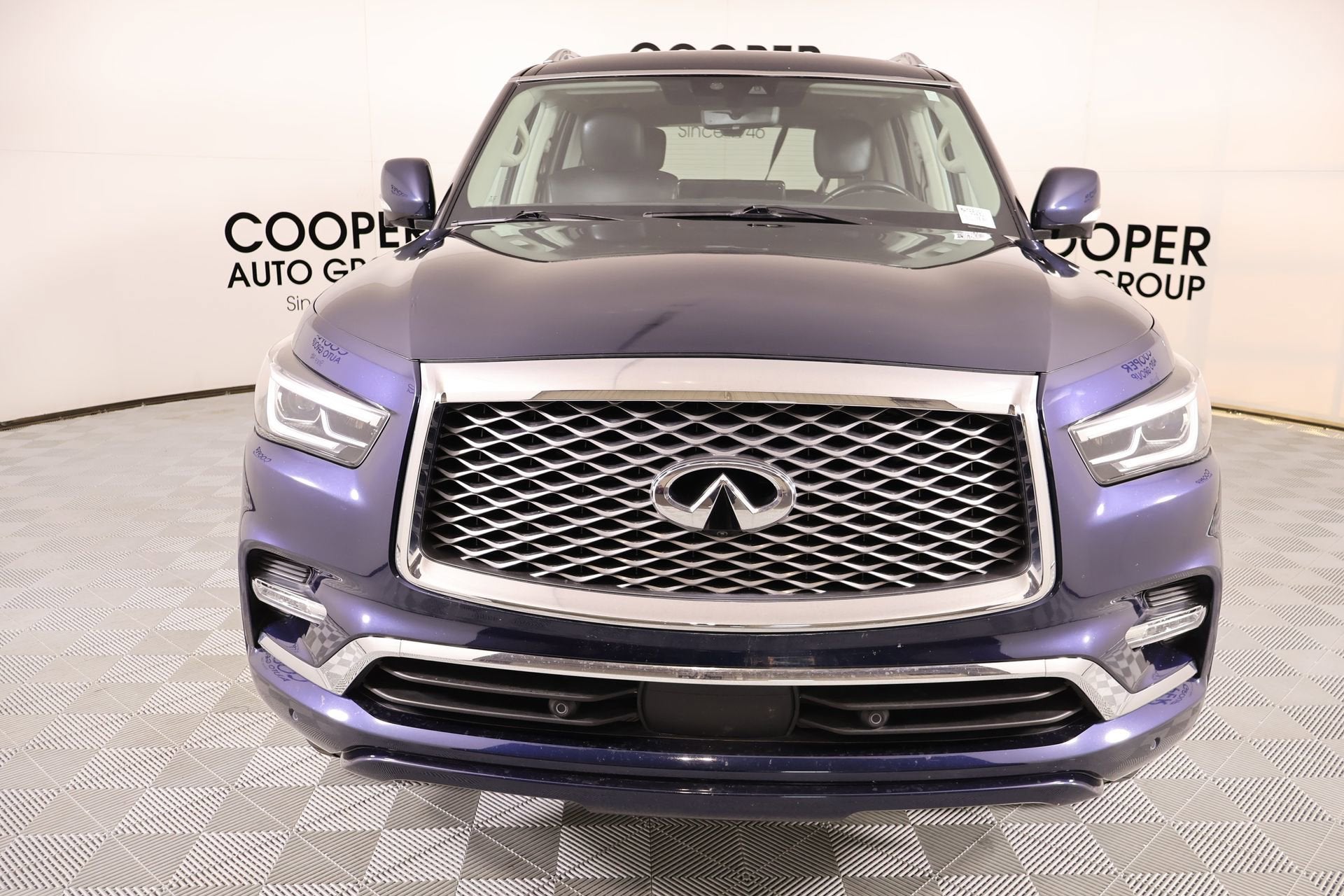 2024 INFINITI QX80 LUXE