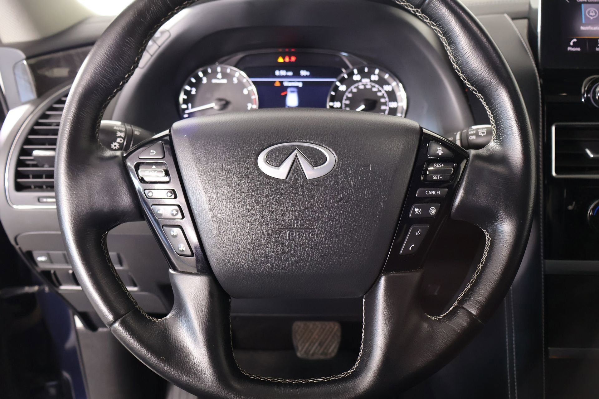 2024 INFINITI QX80 LUXE